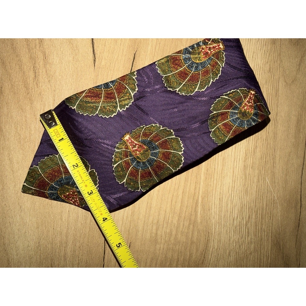 CHAPS Ralph Lauren Men's Necktie Purple Geometric 100% Silk Dress Designer Tie Y - Picture 2 of 4